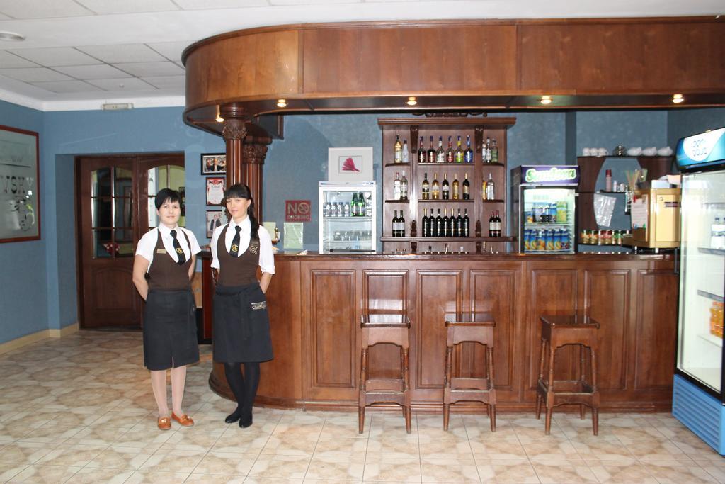 Alexandrovskiy Hotel Mikołajów Zewnętrze zdjęcie