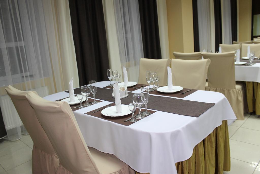 Alexandrovskiy Hotel Mikołajów Zewnętrze zdjęcie