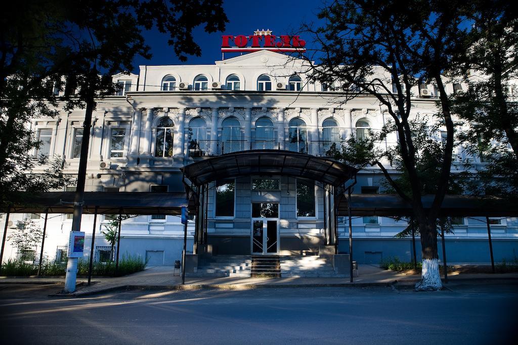 Alexandrovskiy Hotel Mikołajów Zewnętrze zdjęcie